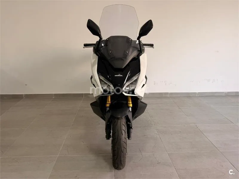 Honda Forza 750 – Vista 6