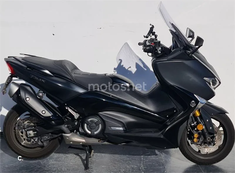 Yamaha TMAX – Vista 5