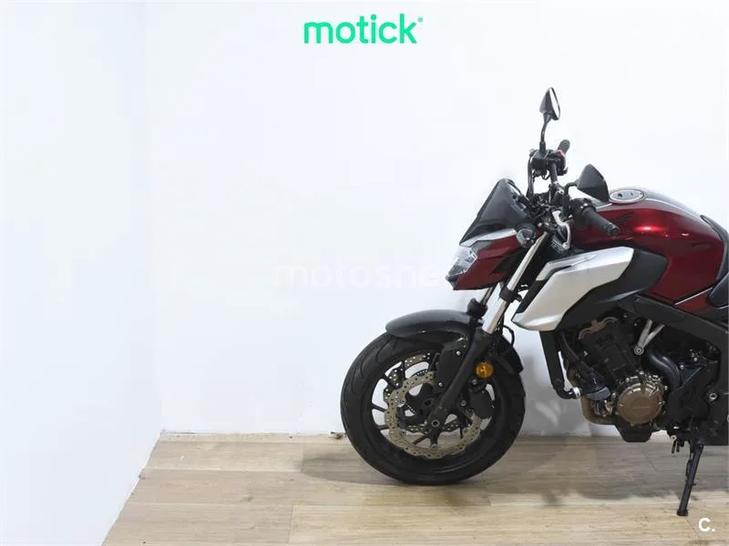Honda CB 650 F – Vista 8