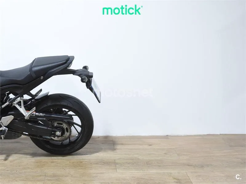 Honda CB 650 F – Vista 9