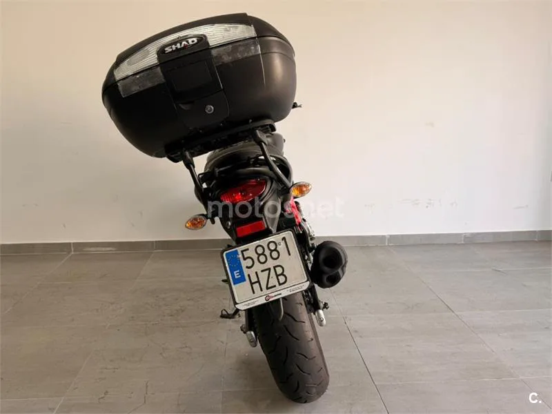 Suzuki SV 650 – Vista 12