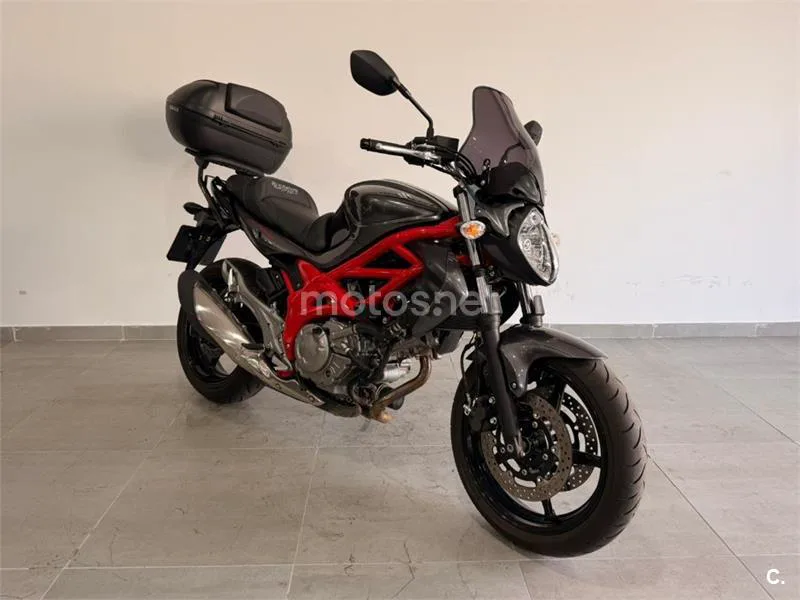 Suzuki SV 650 – Vista 5