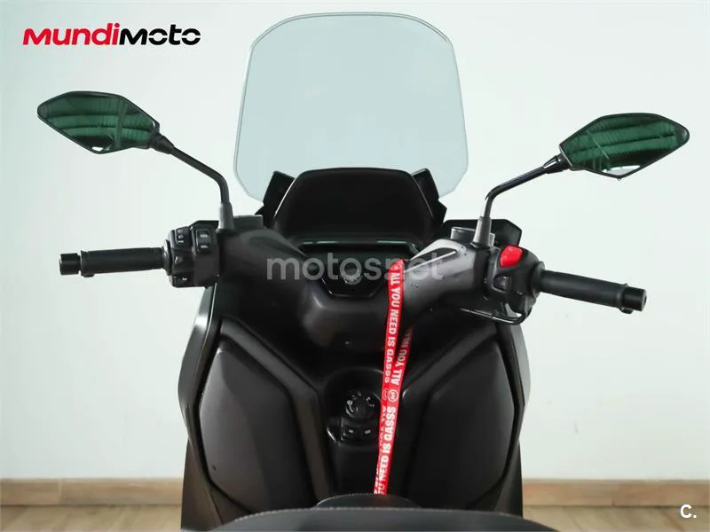 Yamaha XMAX 300 – Vista 11