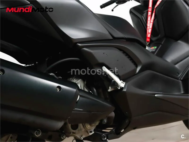 Yamaha XMAX 300 – Vista 4