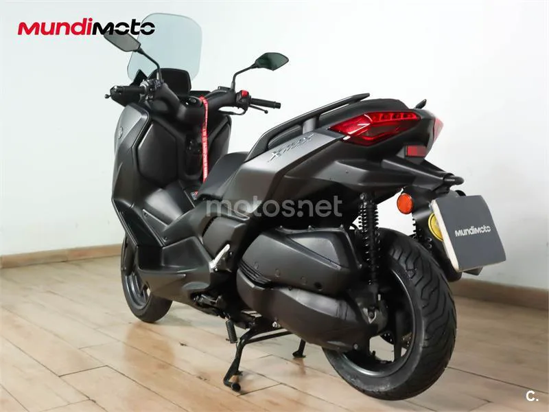 Yamaha XMAX 300 – Vista 8
