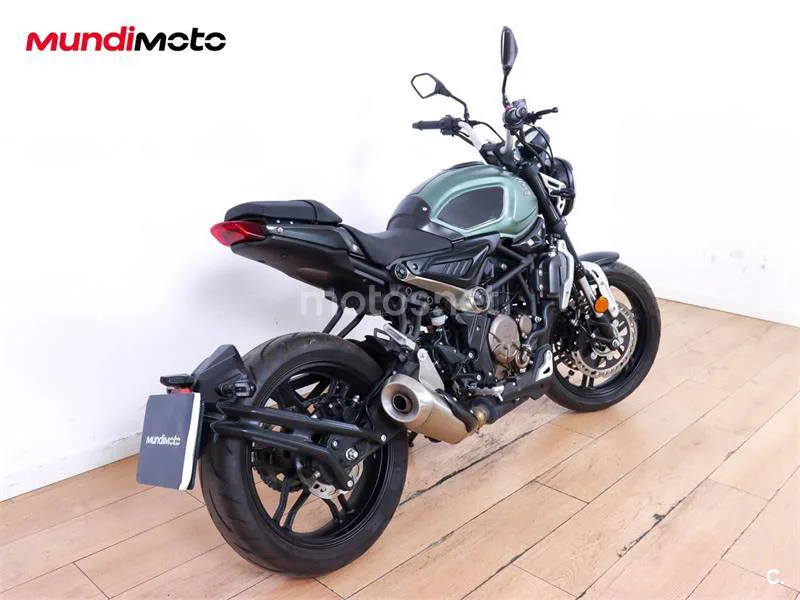 Voge 300 – Vista 3