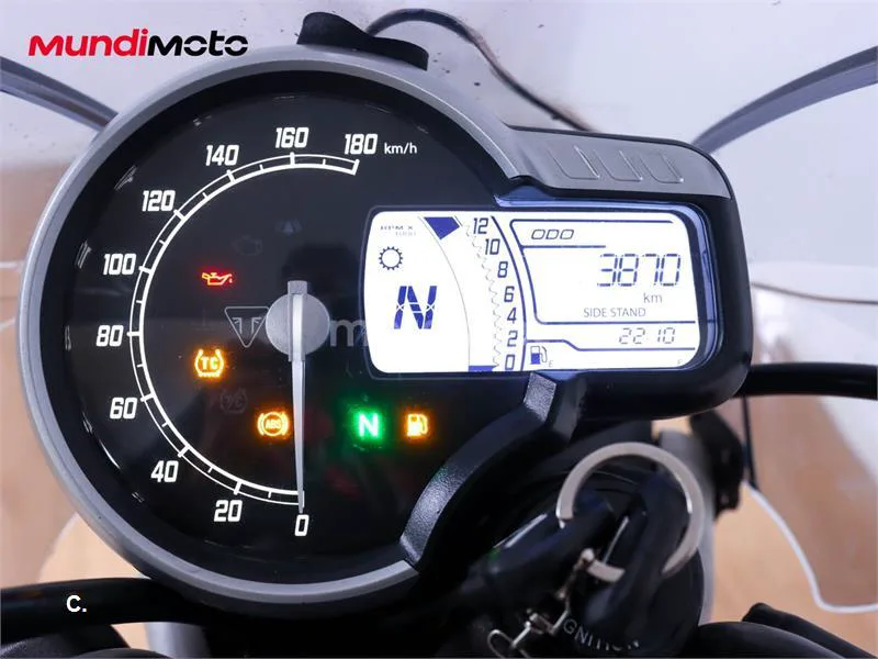 Triumph Scrambler 400 X – Vista 12