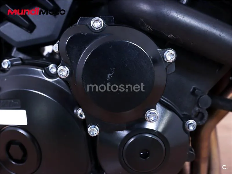 Suzuki GSX-S750 – Vista 13