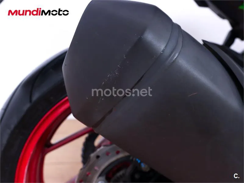 Suzuki GSX-S750 – Vista 14