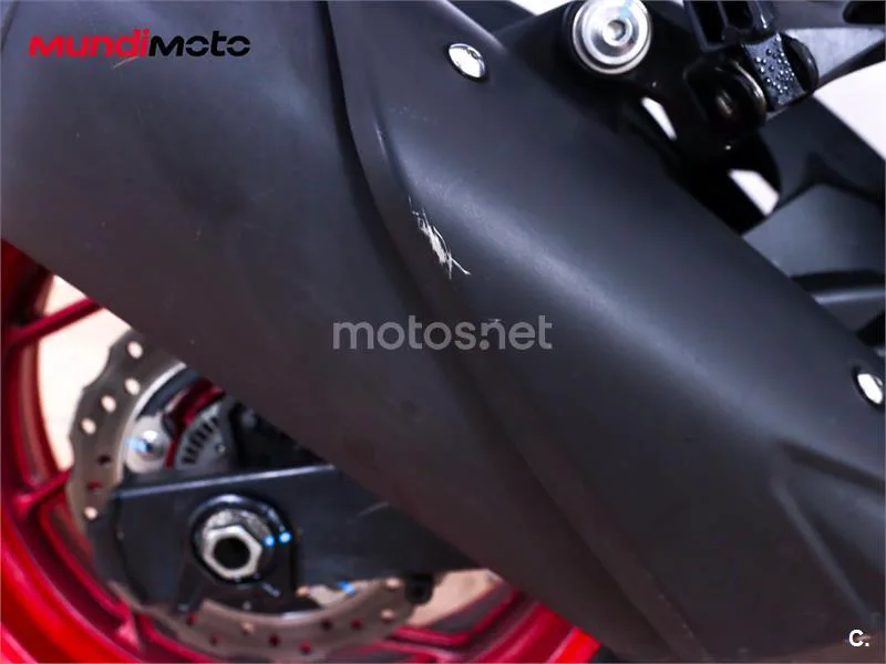 Suzuki GSX-S750 – Vista 19