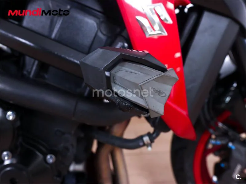 Suzuki GSX-S750 – Vista 22