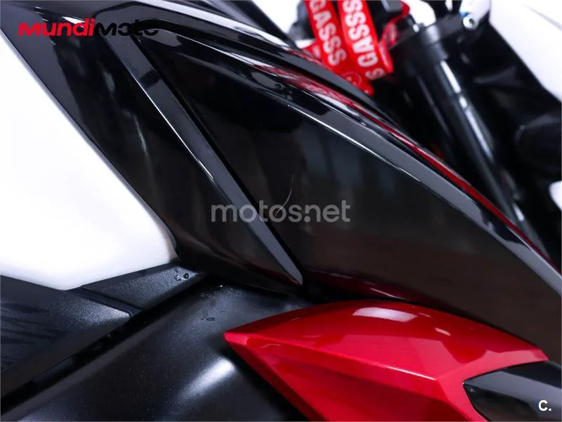 Suzuki GSX-S750 – Vista 23