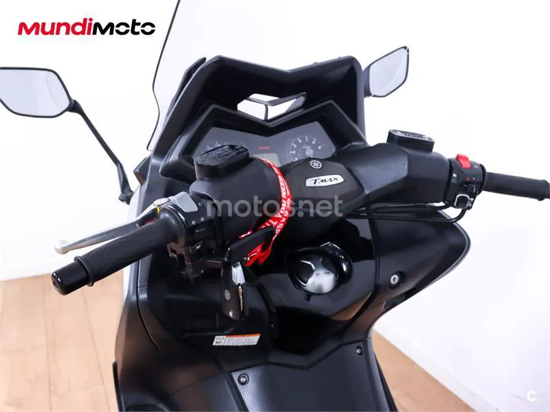 Yamaha TMAX 530 – Vista 11