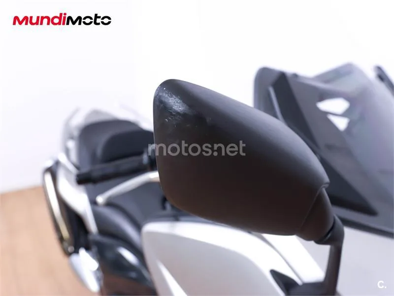 Yamaha TMAX 530 – Vista 13