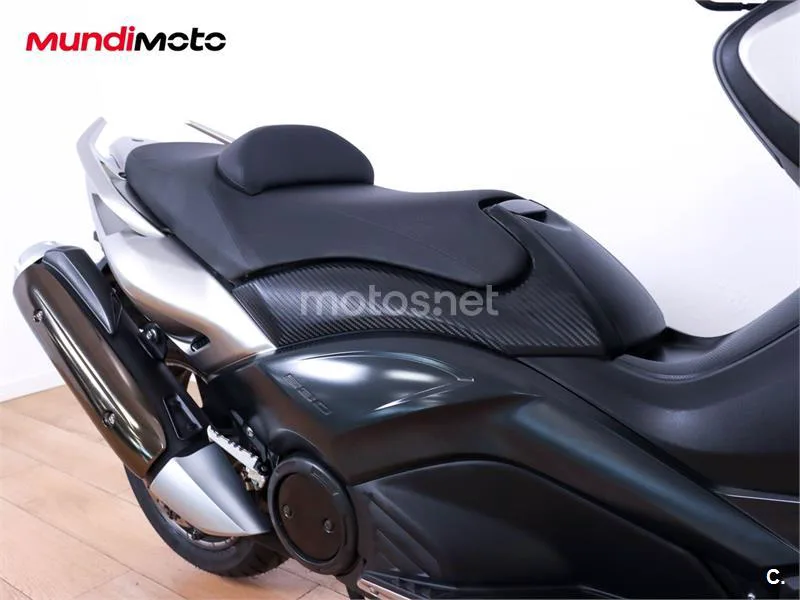 Yamaha TMAX 530 – Vista 16