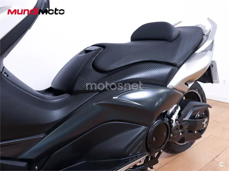 Yamaha TMAX 530 – Vista 10