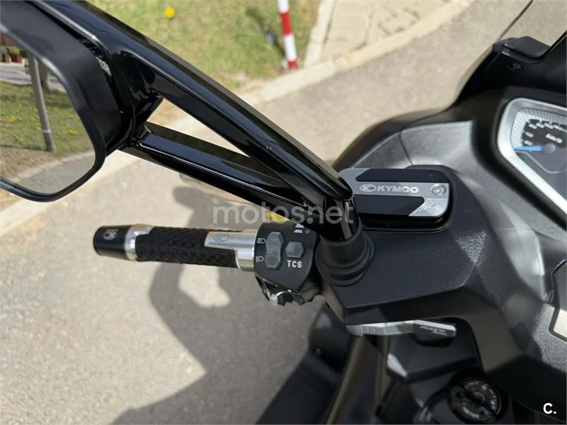 Kymco Xciting S 400 – Vista 6