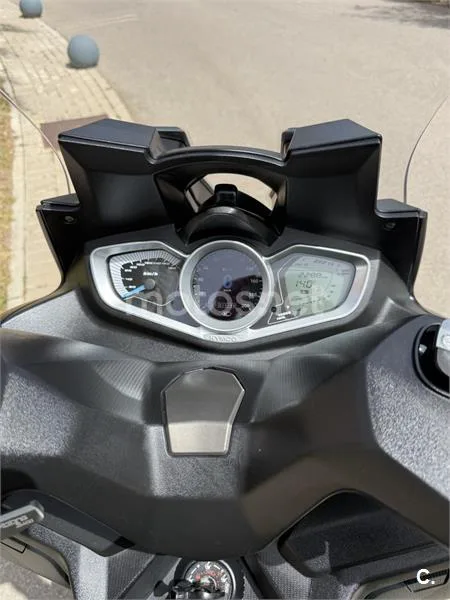 Kymco Xciting S 400 – Vista 7
