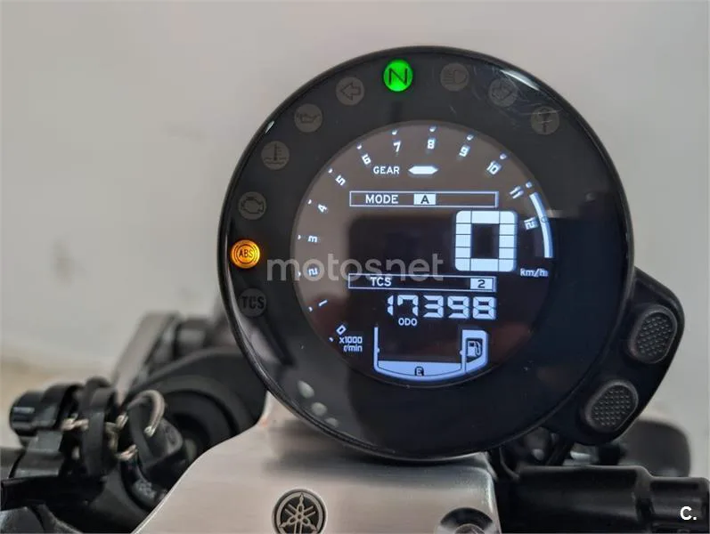 Yamaha XSR 900 – Vista 6