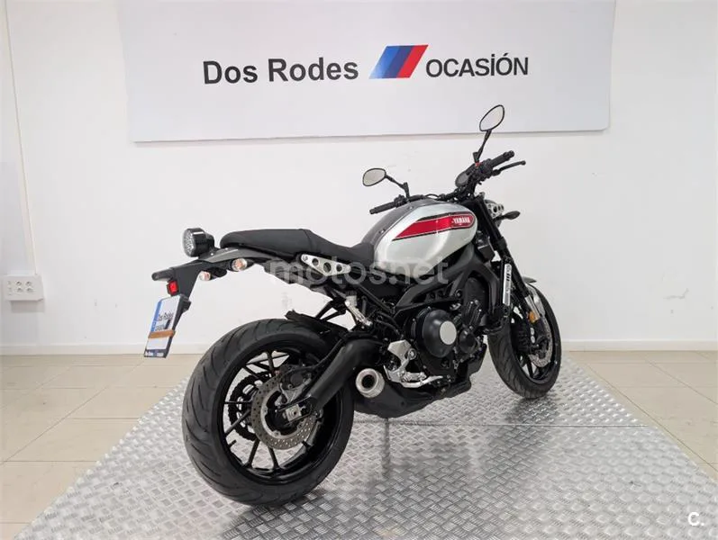 Yamaha XSR 900 – Vista 7