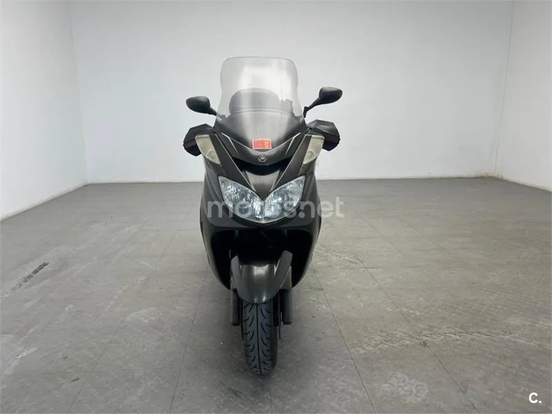 Yamaha Majesty 400 – Vista 3