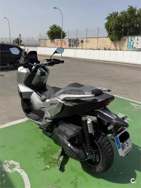 Honda ADV 350 – Vista 6