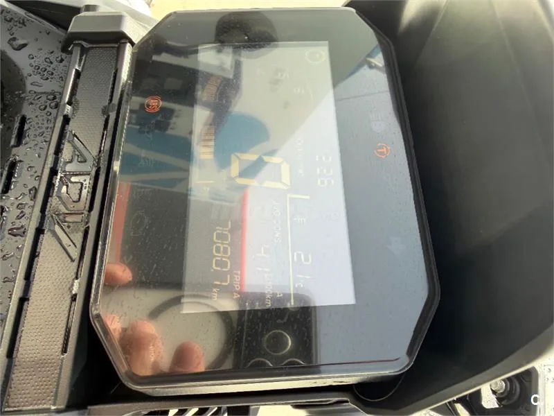 Honda ADV 350 – Vista 7