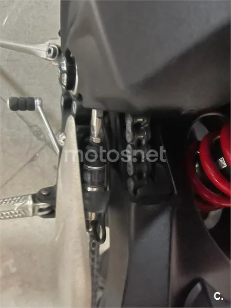 Triumph Street Triple 765 – Vista 16