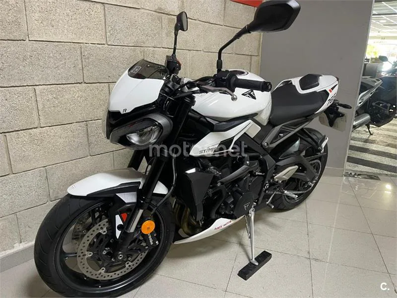 Triumph Street Triple 765 – Vista 4