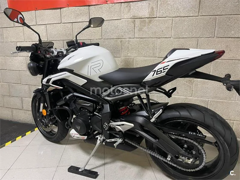 Triumph Street Triple 765 – Vista 5