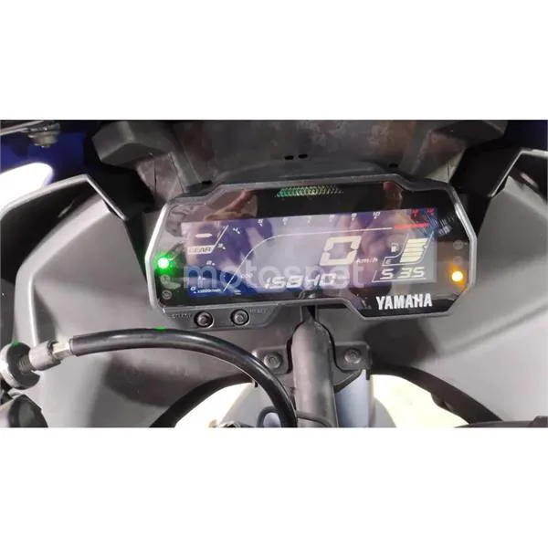 Yamaha R125 – Vista 6