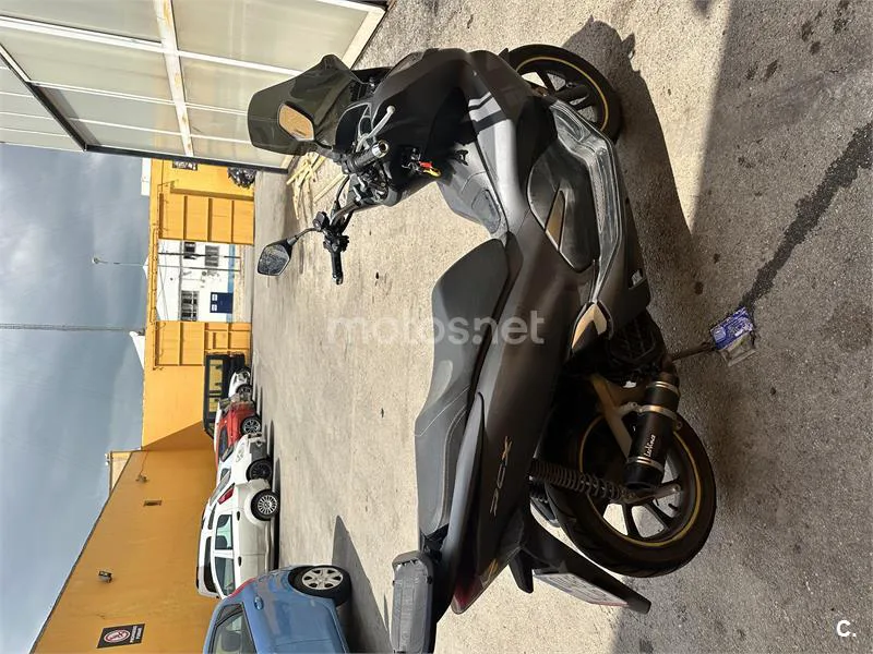 Honda PCX 125 – Vista 2