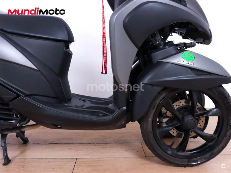 Yamaha Tricity 125 – Vista 19