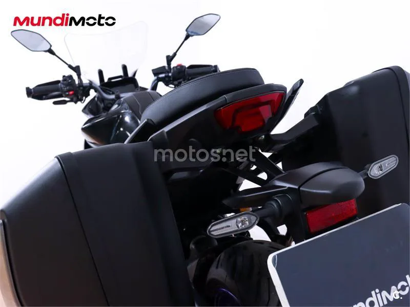 Yamaha Tracer 7 – Vista 9