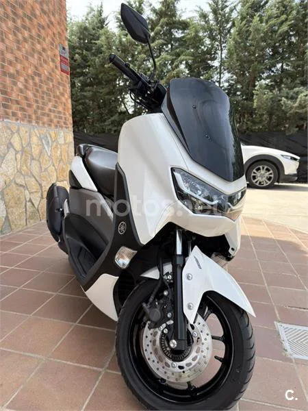 Yamaha NMAX – Vista 5