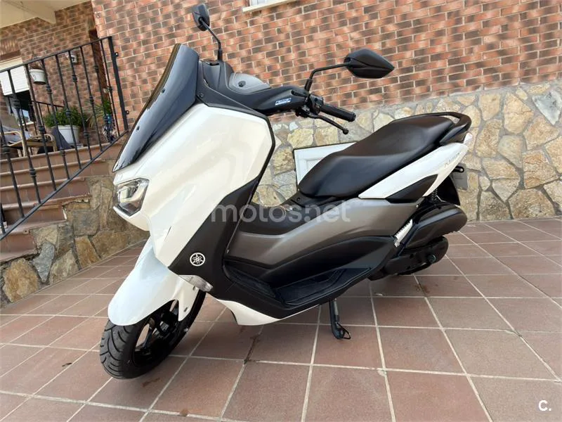 Yamaha NMAX – Vista 9