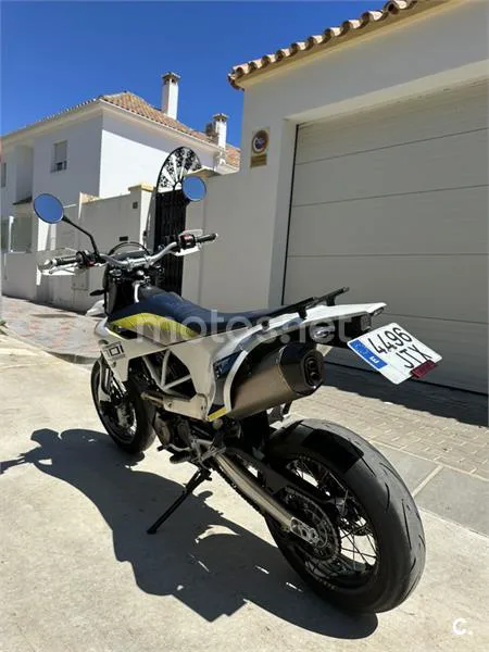 Husqvarna 701 Supermoto – Vista 4