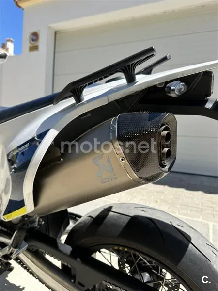 Husqvarna 701 Supermoto – Vista 6