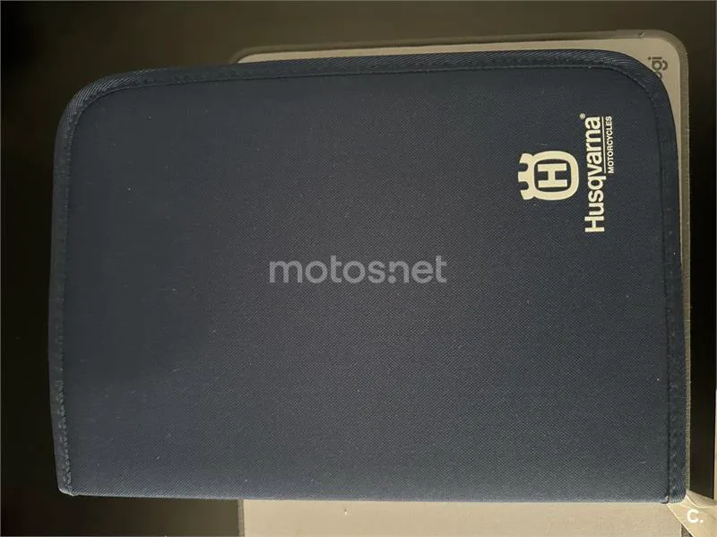 Husqvarna 701 Supermoto – Vista 7