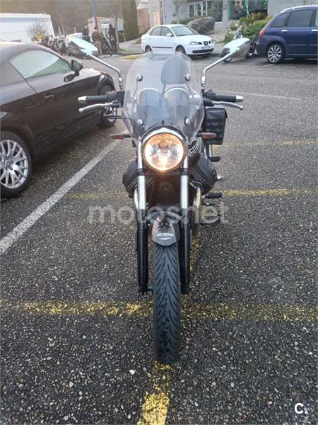 Moto Guzzi V7 - Vista 5