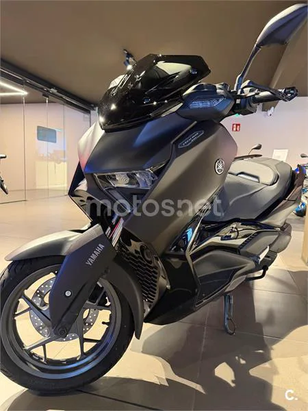 Yamaha XMAX 300 – Vista 2