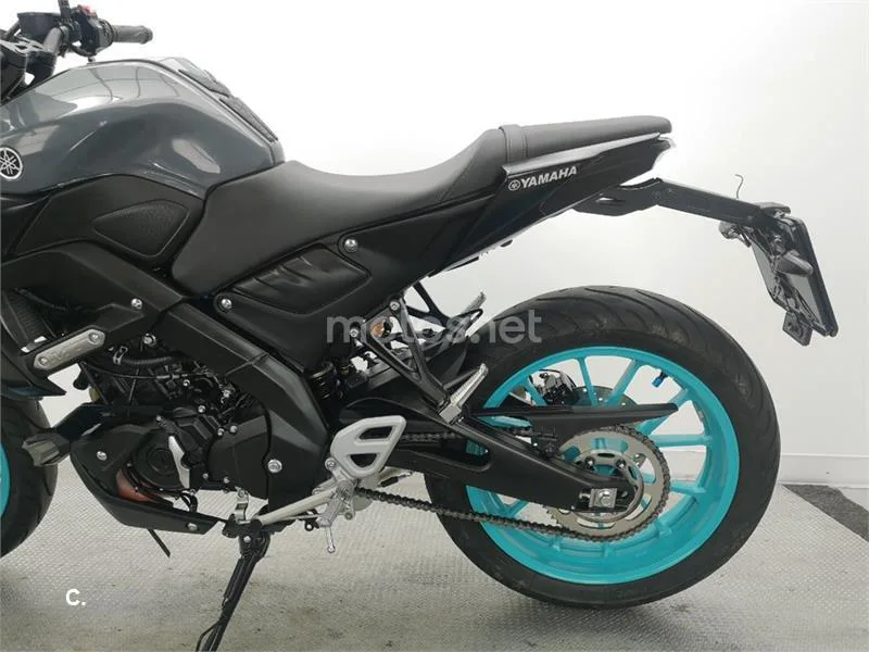 Yamaha MT-125 – Vista 18