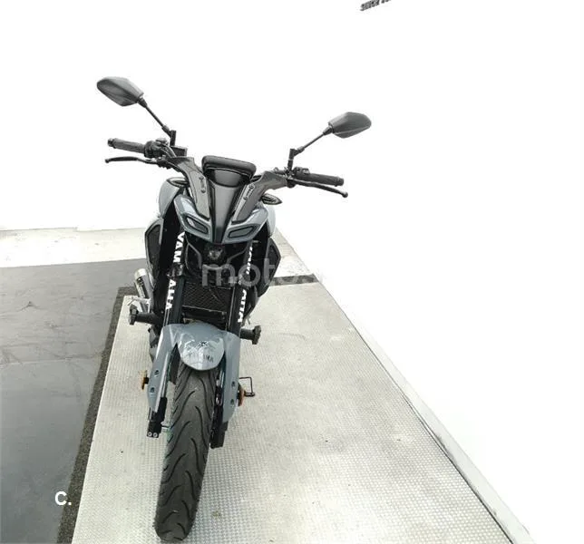 Yamaha MT-125 – Vista 3