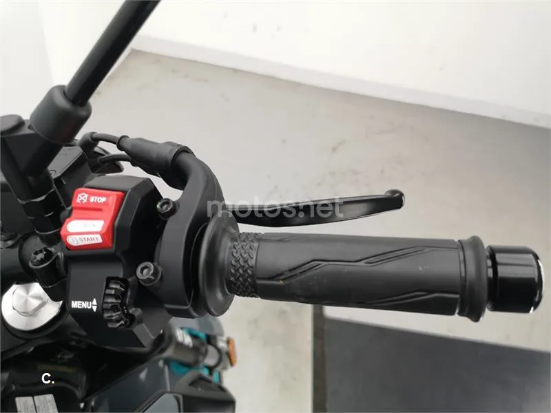 Yamaha MT-125 – Vista 8