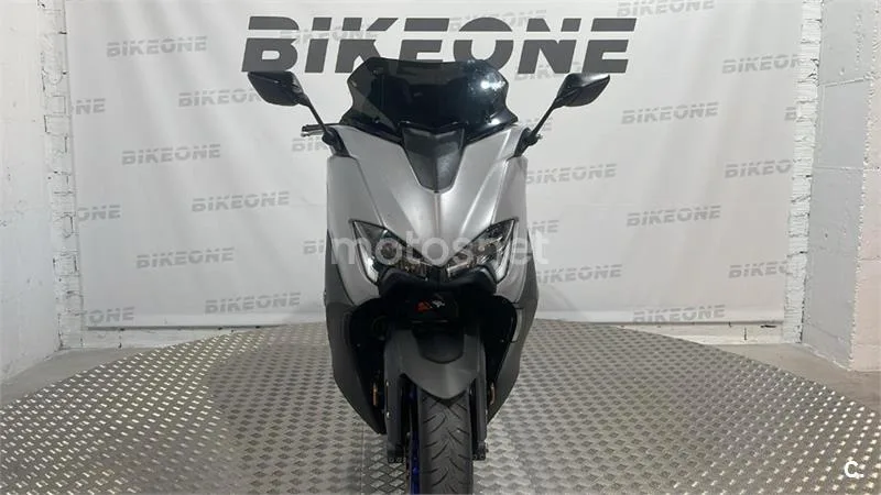 Yamaha TMAX 560 – Vista 5