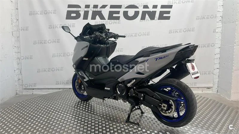 Yamaha TMAX 560 – Vista 6