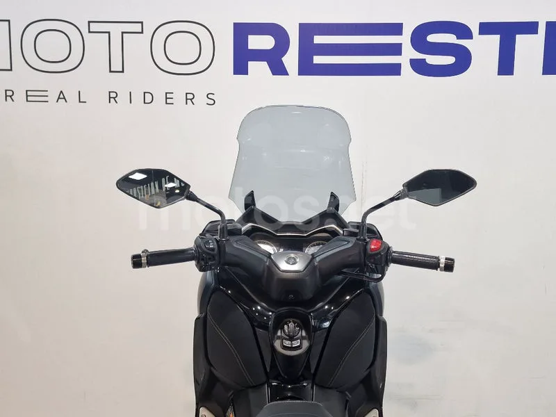 Yamaha XMAX 125 – Vista 12
