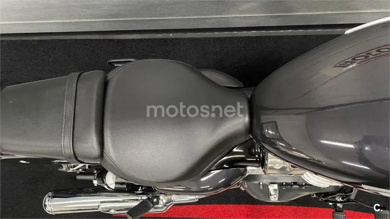 Kawasaki Z900RS - Vista 11