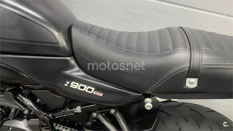 Kawasaki Z900RS - Vista 15