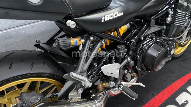 Kawasaki Z900RS - Vista 5